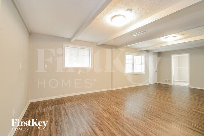Building Photo - 314 Polly Reed Rd NE