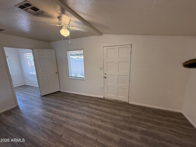 Foto del edificio - 2336 N 10th St