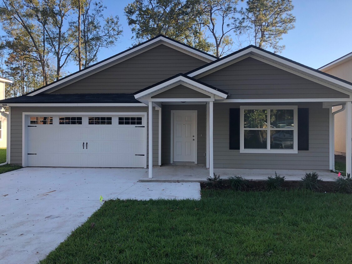 Primary Photo - Spacious 3BED/2BATH! Awesome Location!