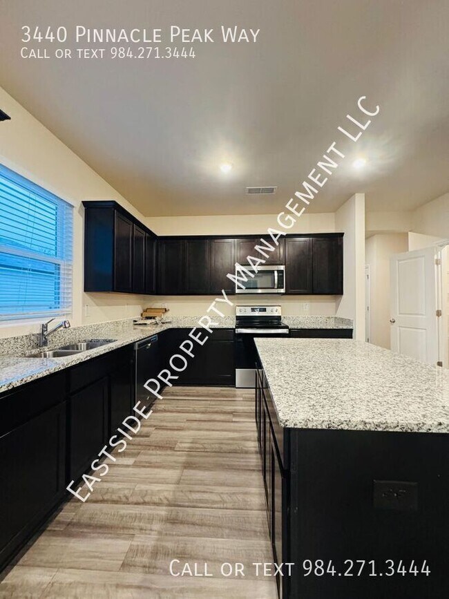 Foto del edificio - 3440 Pinnacle Peak Dr