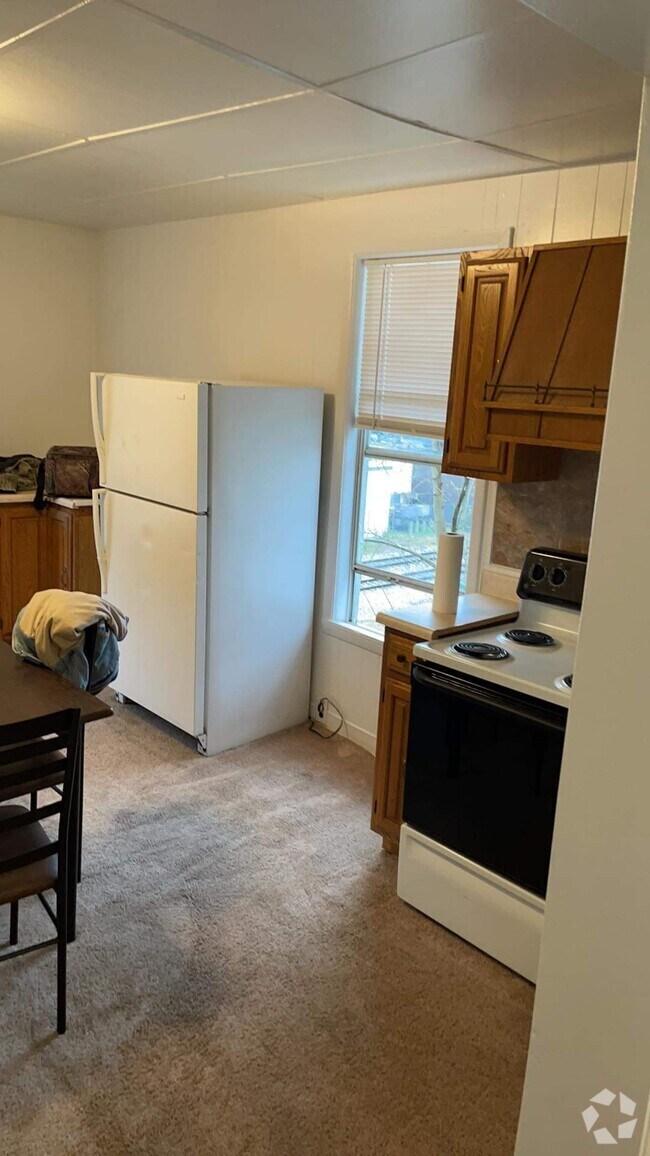 Apartments For Rent in Rock View, WV with Yard 1 Rentals