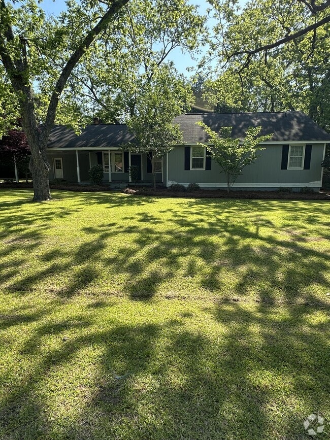 Building Photo - 2409 Thornhill Rd