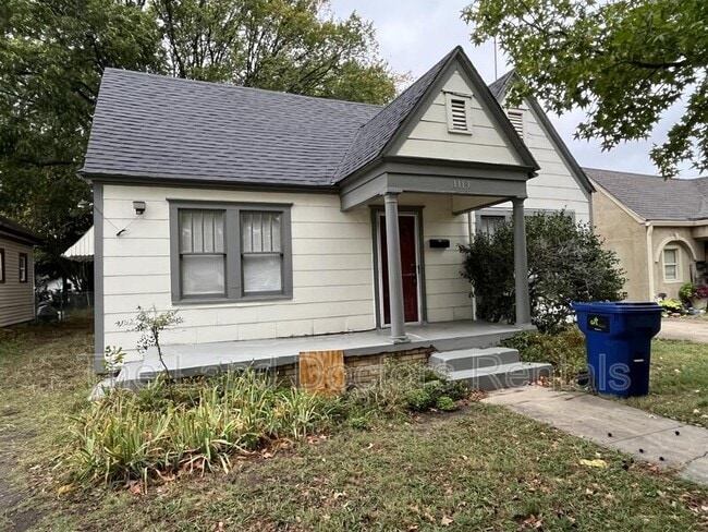 Foto del edificio - 1119 S High School St