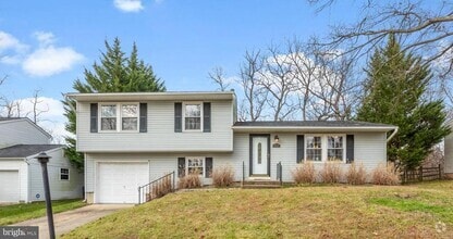 Building Photo - 5650 Sheerock Ct