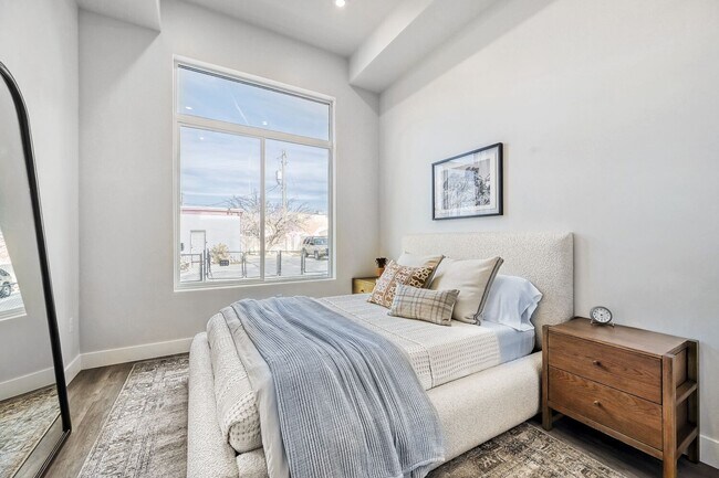 Dormitorio principal oeste - West Main