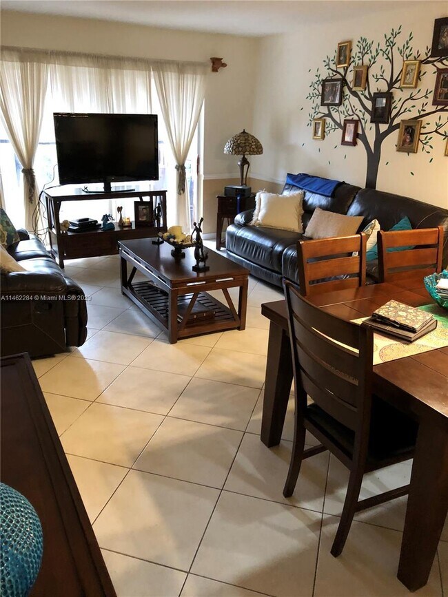 Foto del edificio - 11249 SW 88th St