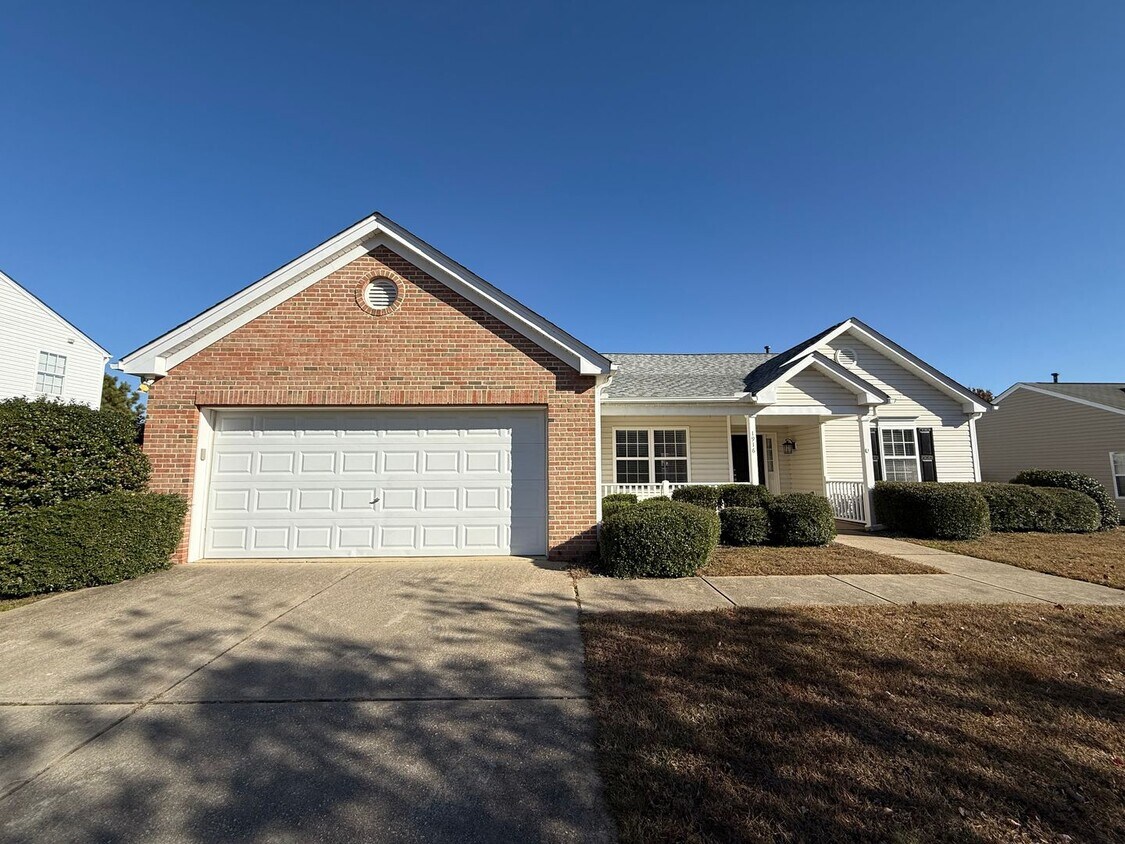 Foto principal - Charming 3BD, 2BA Fuquay-Varina Home with ...