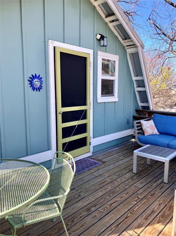 Foto del edificio - 2102 Travis Heights Blvd