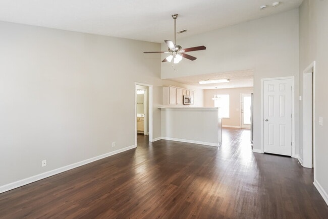 Foto del edificio - 7140 S Hampton Blvd