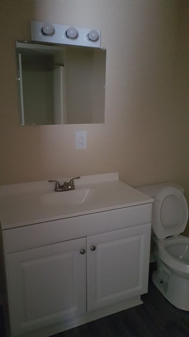 Foto del edificio - ! Bedroom 1 Bath Apartment for Rent