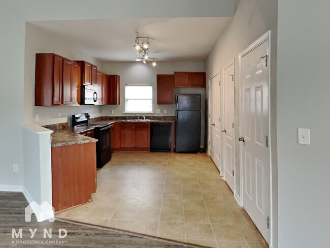 Foto del edificio - 4627 Rosser Loop Dr