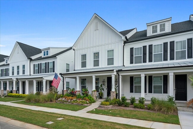 Building Photo - 1011 Swamp Harrier Ave