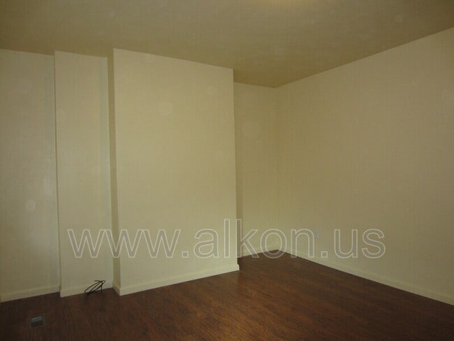 Building Photo - 4315 Bristol St