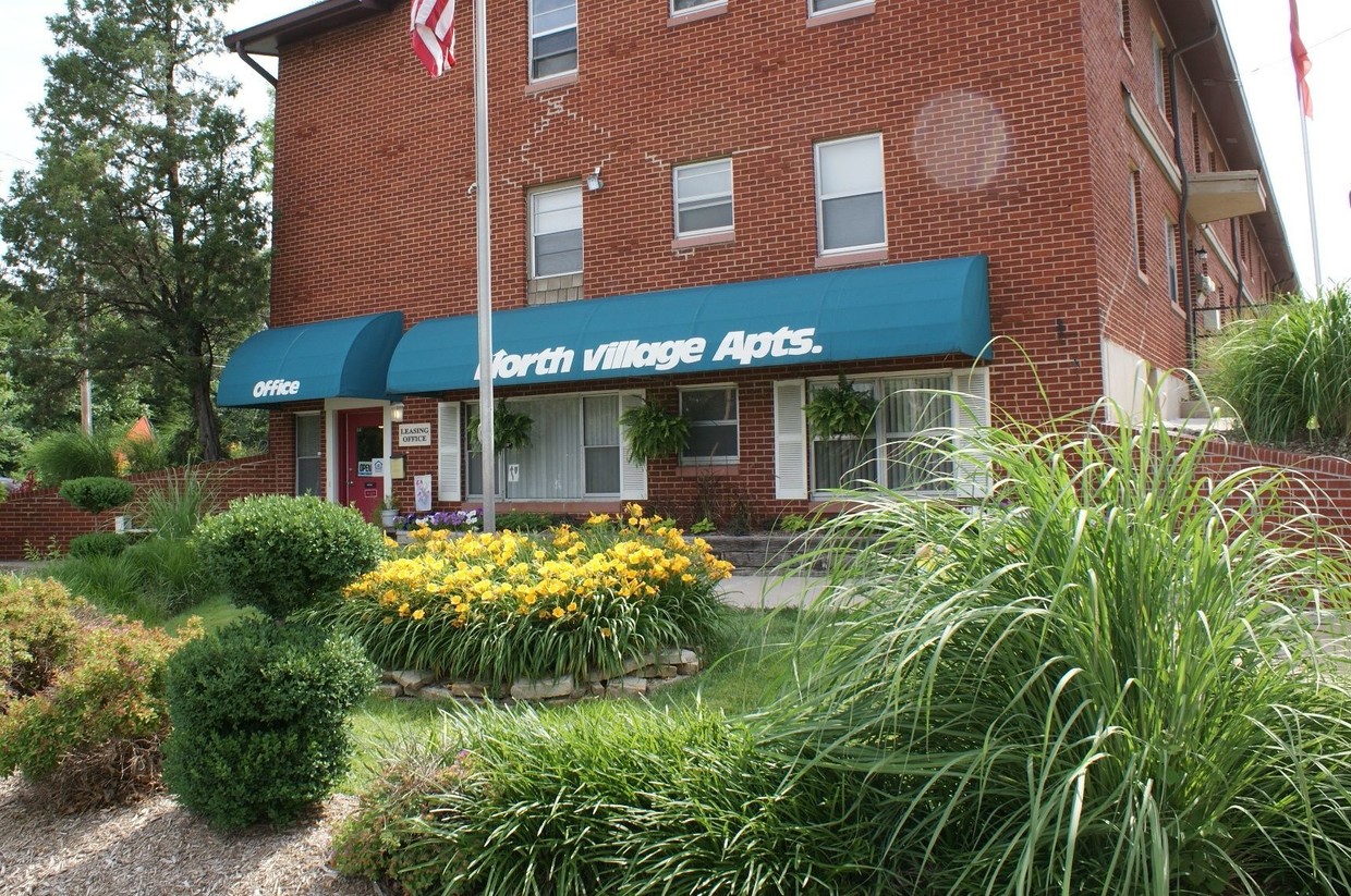 Foto principal - North Village Apartments