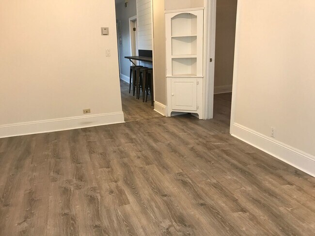 Foto del edificio - 4208 N Sacramento Ave