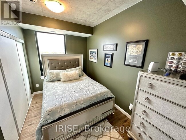 Photo du bâtiment - 7 Erie Ave