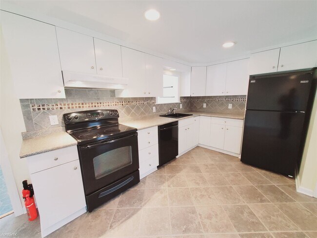 Foto del edificio - 4 br, 2 bath House - 46 Houston Ter Unit 1