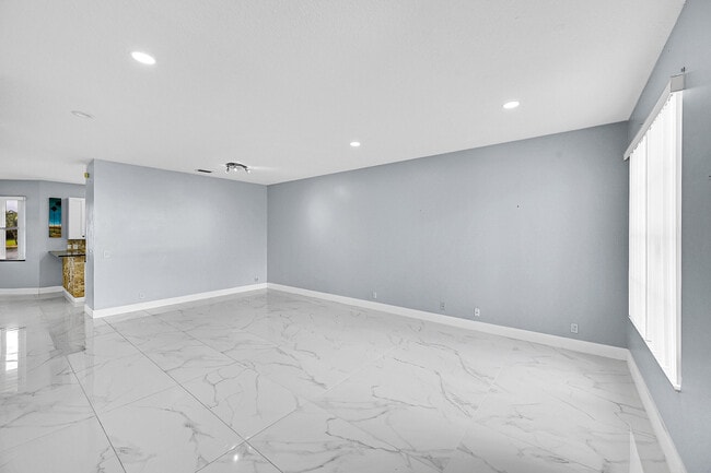 Building Photo - 7306 Michigan Isle Rd