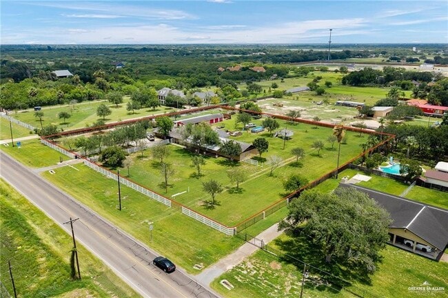 Foto del edificio - 21 N Shary Rd