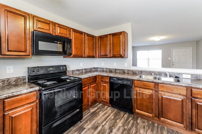 Building Photo - 3705 Churchill Dr