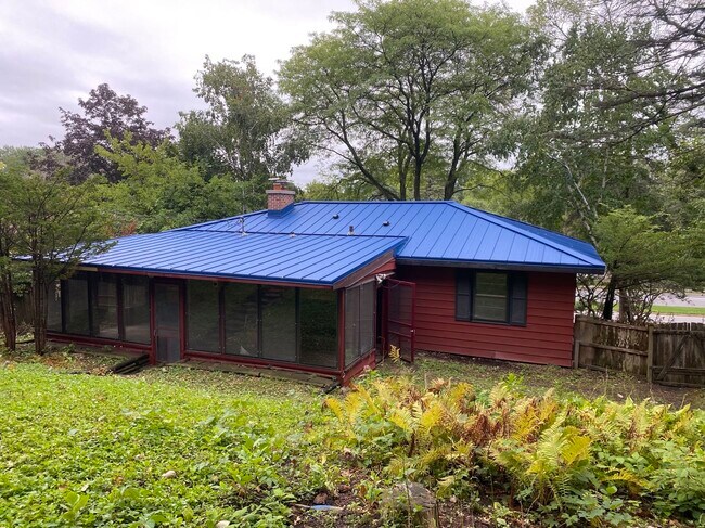 house - 638 S Segoe Rd