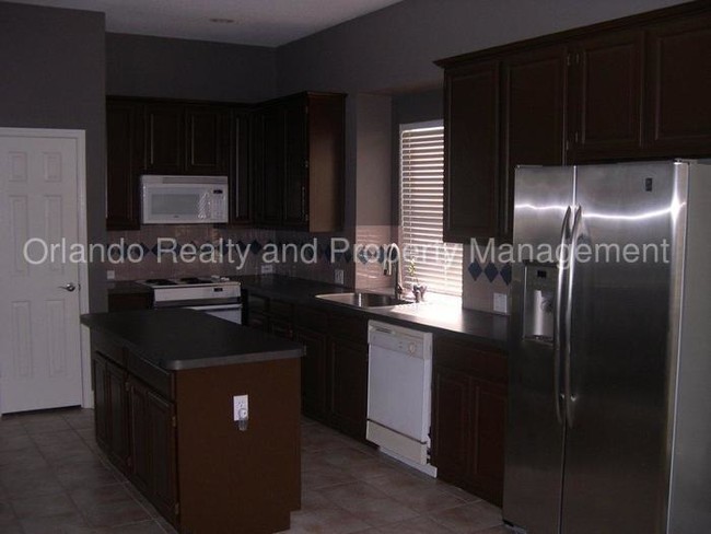 Building Photo - 13733 Bluewater Cir