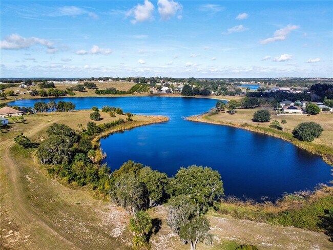 Foto del edificio - 1405 Vista del Lago Blvd