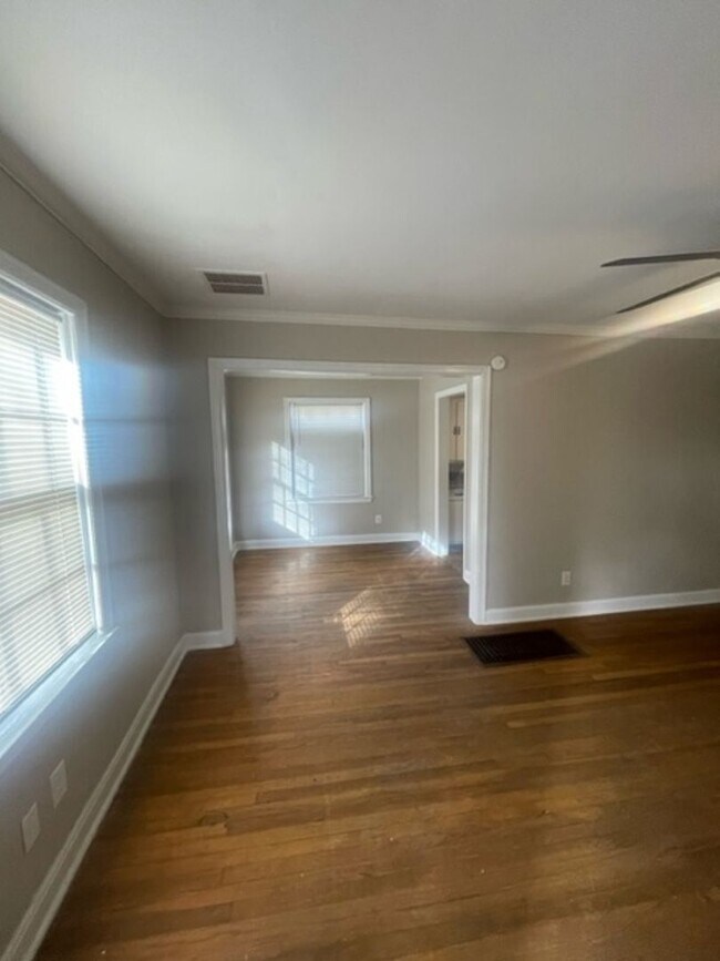 Foto del edificio - Very Nice Newly Rehabbed Duplex in Castali...