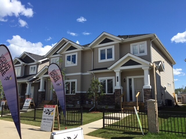 Photo du bâtiment - 3 Bed 0 Bath Unit in Fort Mcmurray, AB