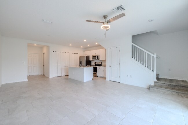 Building Photo - 14310 Oviedo Pl