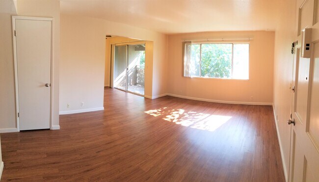 Building Photo - 1620 Neal Dow Ave
