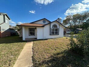 Building Photo - 1636 Thomaswood Ln