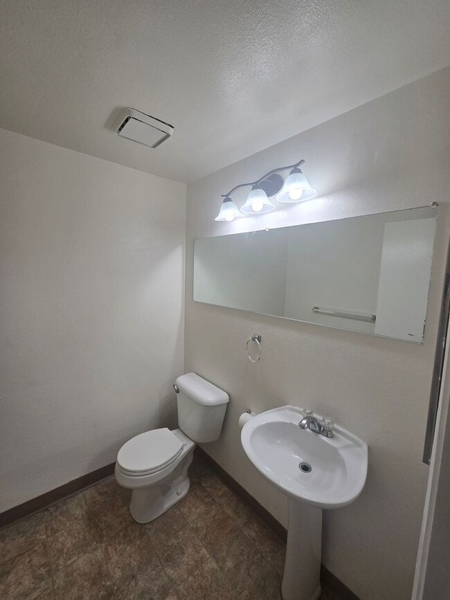 Foto del edificio - Auburn Green's 2 Bed 1 1/2 Bath
