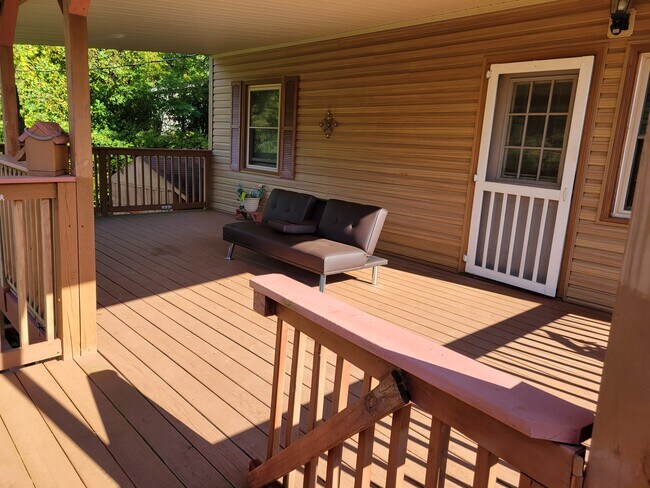 Foto del edificio - 507 Utah Mountain Rd