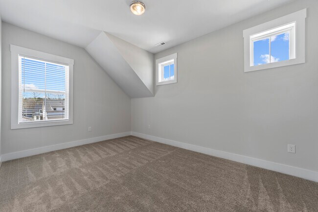 Foto del edificio - 288 Cottage Way