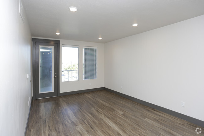 1BR, 1BA - 647 SF - Station at Midvale