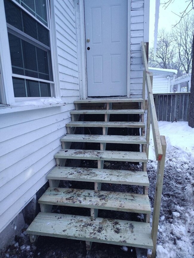 Building Photo - 8 Pulaski St