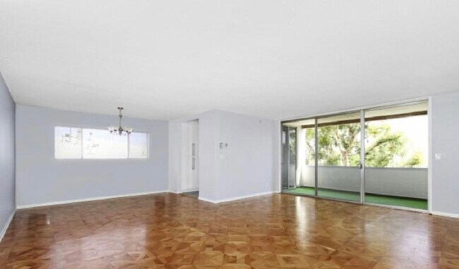 Dining Room - 7949 Selma Ave