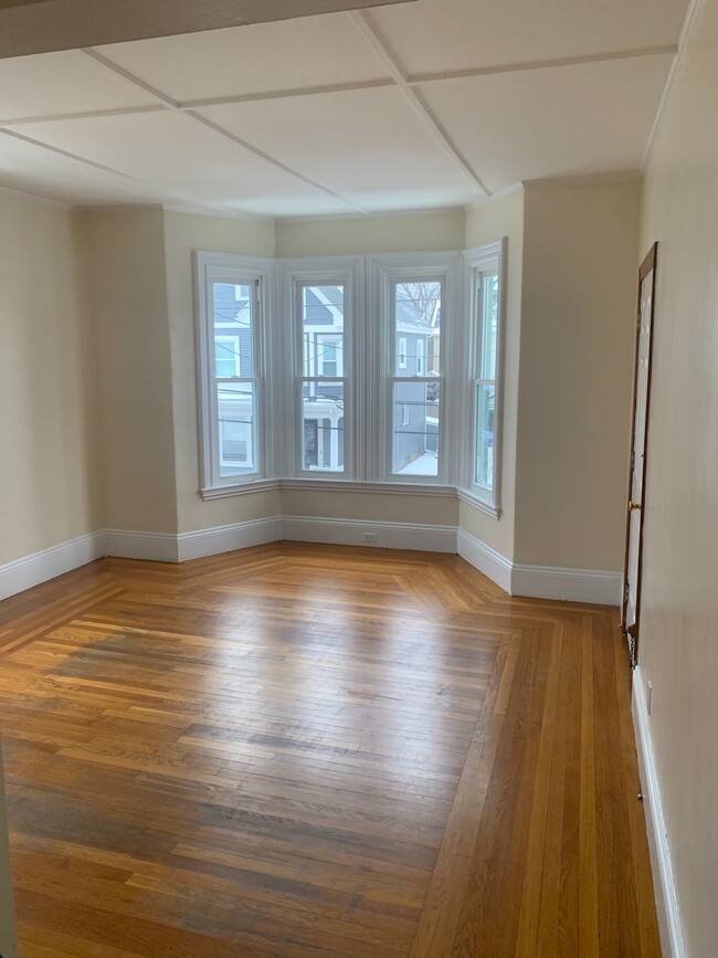 Living Room - 17 Mace Pl