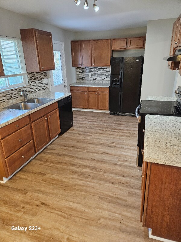 Foto del edificio - 4538 Sheraton Rd