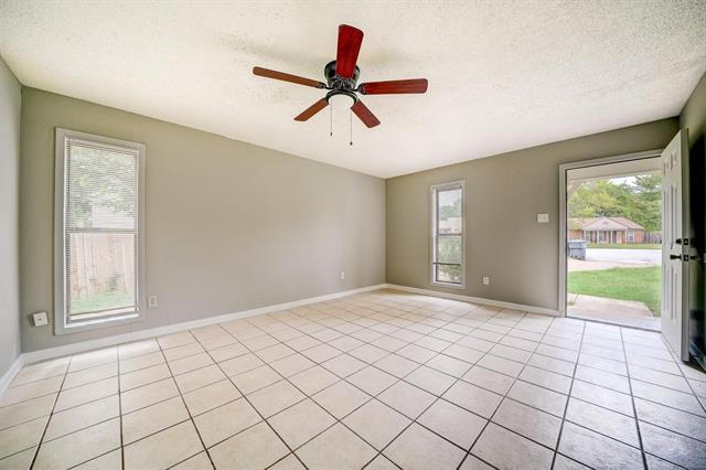 Foto del edificio - Raleigh 3BR with appliances included — move in without the shopping list