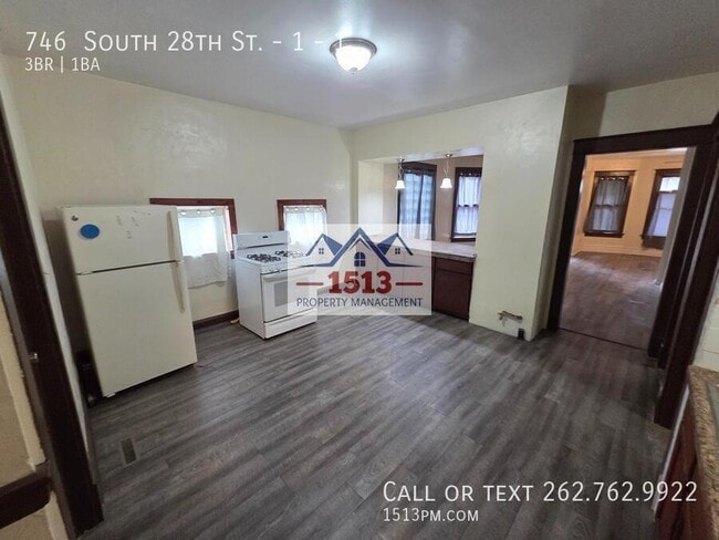 Building Photo - 746 S 28th St