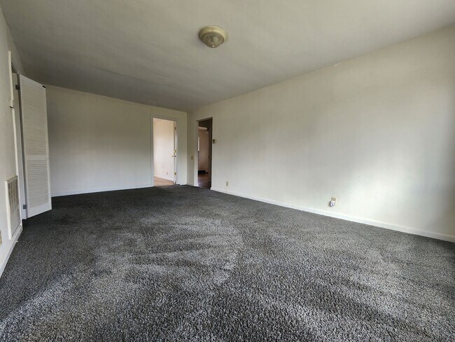 Foto del edificio - Three bedroom in Alton