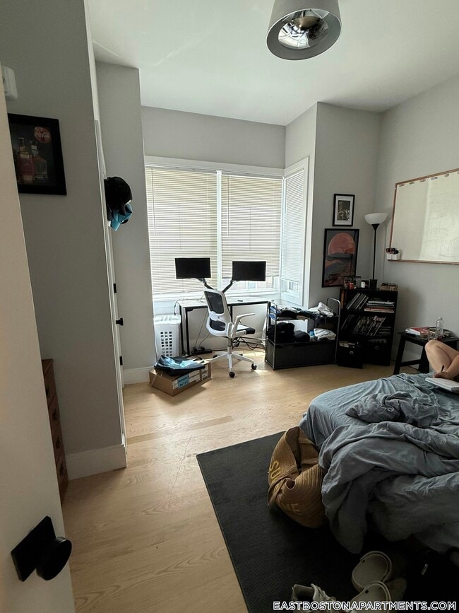 Foto del edificio - 226 Princeton St