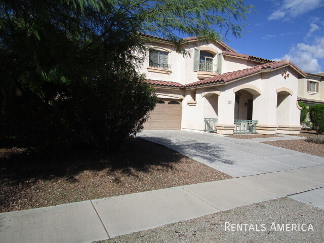 Foto del edificio - Desirable Rovey Farm Estates in Glendale l...