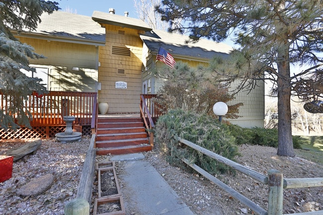 Building Photo - Brookview Apartments