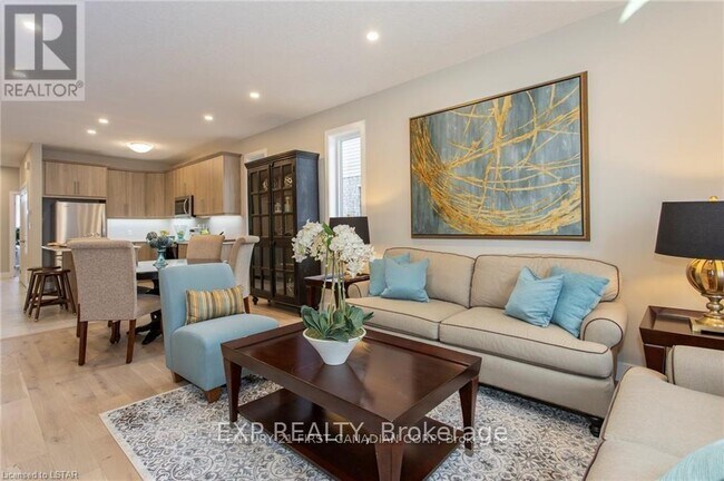 Building Photo - 2244 Evans Blvd