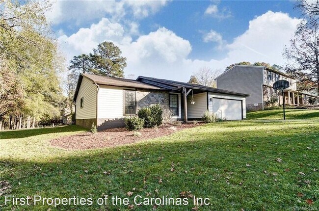 Building Photo - 3 br, 2 bath House - 9315 Rainbow Forest Dr.