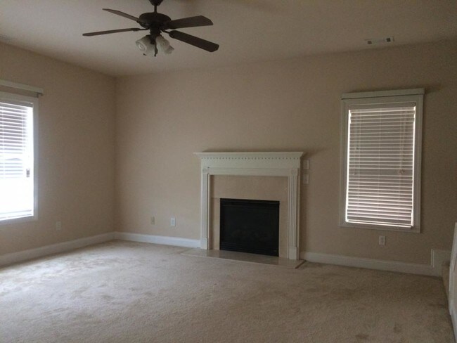 Building Photo - 898 Pine Cove Dr