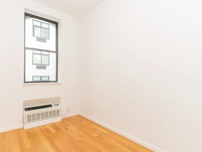 Building Photo - 618 Bushwick Ave